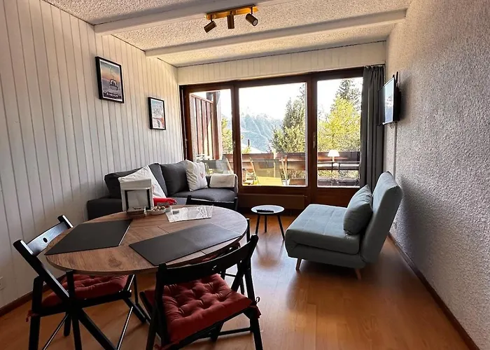 Апартаменты - With Beautiful View And Parking *