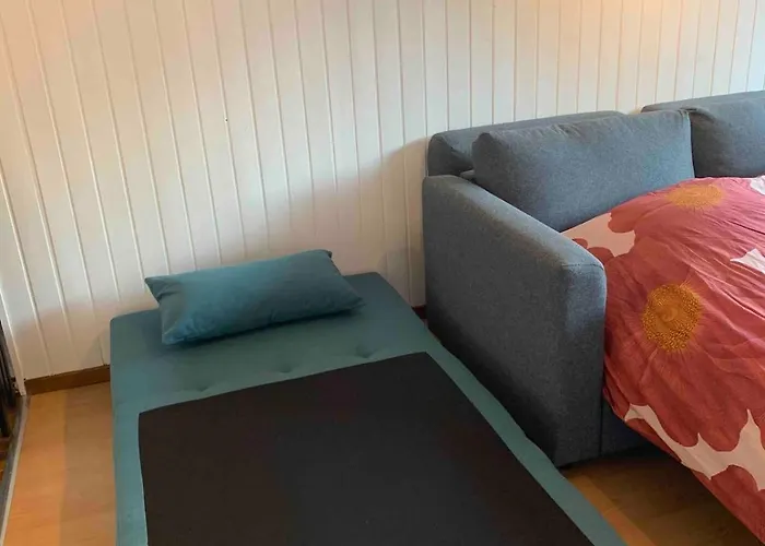 - With Beautiful View And Parking * Овронна