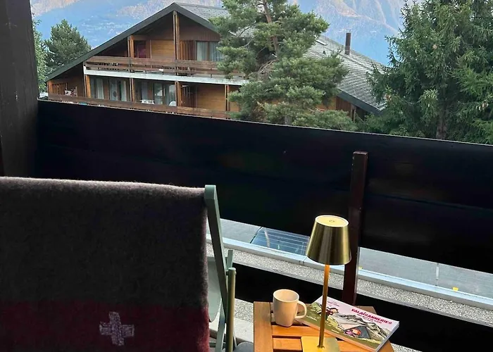 Апартаменты - With Beautiful View And Parking *