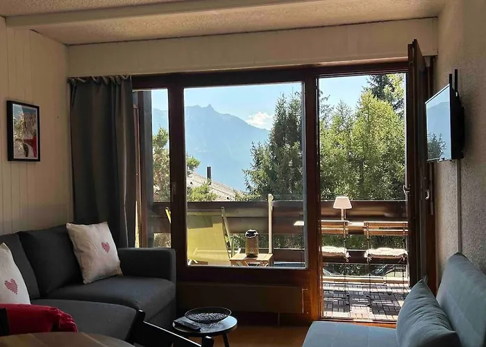 - With Beautiful View And Parking Апартаменты