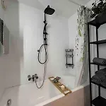 - With Beautiful View And Parking Appartamento *