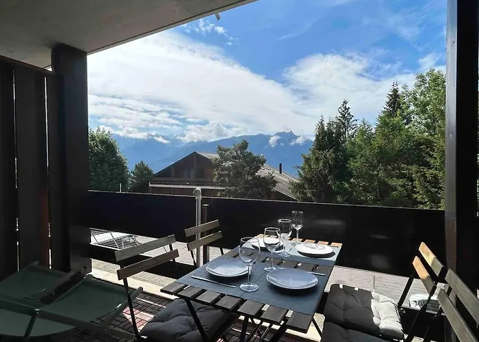 - With Beautiful View And Parking شقة *